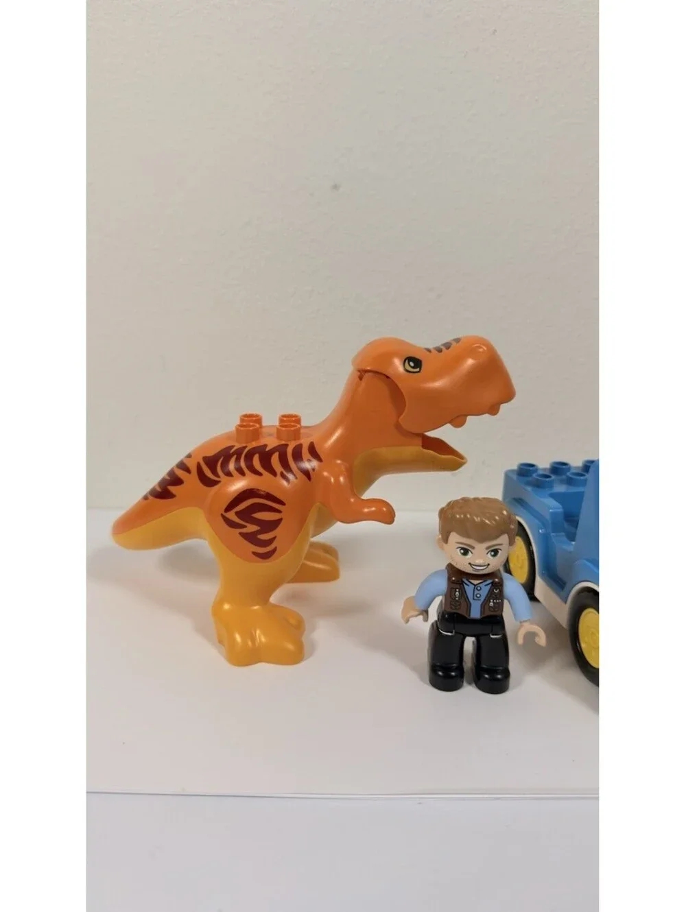 LEGO Duplo Jurassic World 10880 Orange Dinosaur Jeep, Owen Grady Parts
